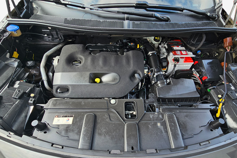 PEUGEOT - 3008N ACT 20H BA6 AC 2.0 5P 4X2 TA DIESEL - 2023 - Image 7