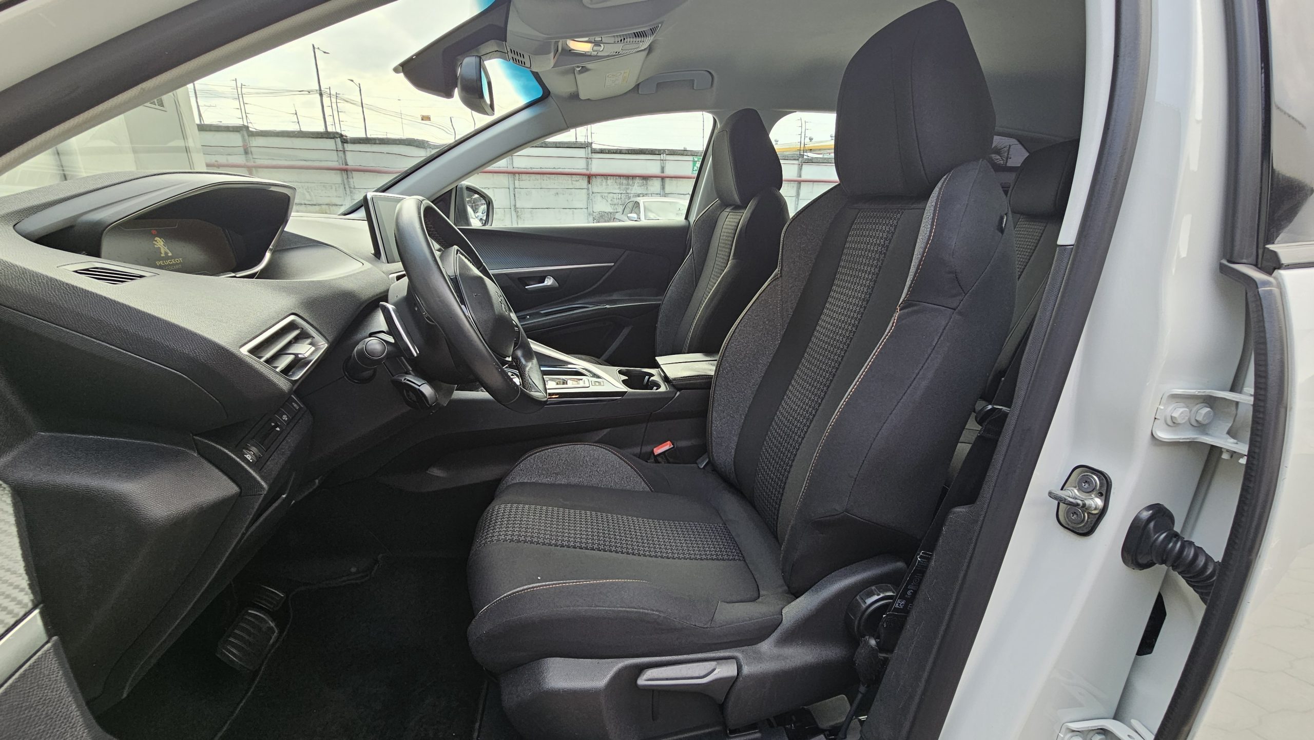 PEUGEOT - 3008 AC 1.6 5P 4X2 TA - 2018 - Image 9
