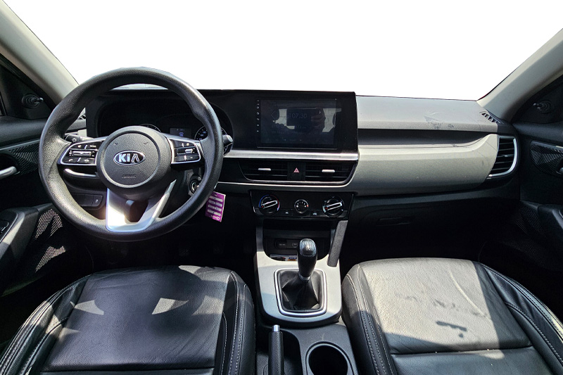 KIA - SELTOS LX AC 1.6 5P 4X2 TM - 2022 - Image 9