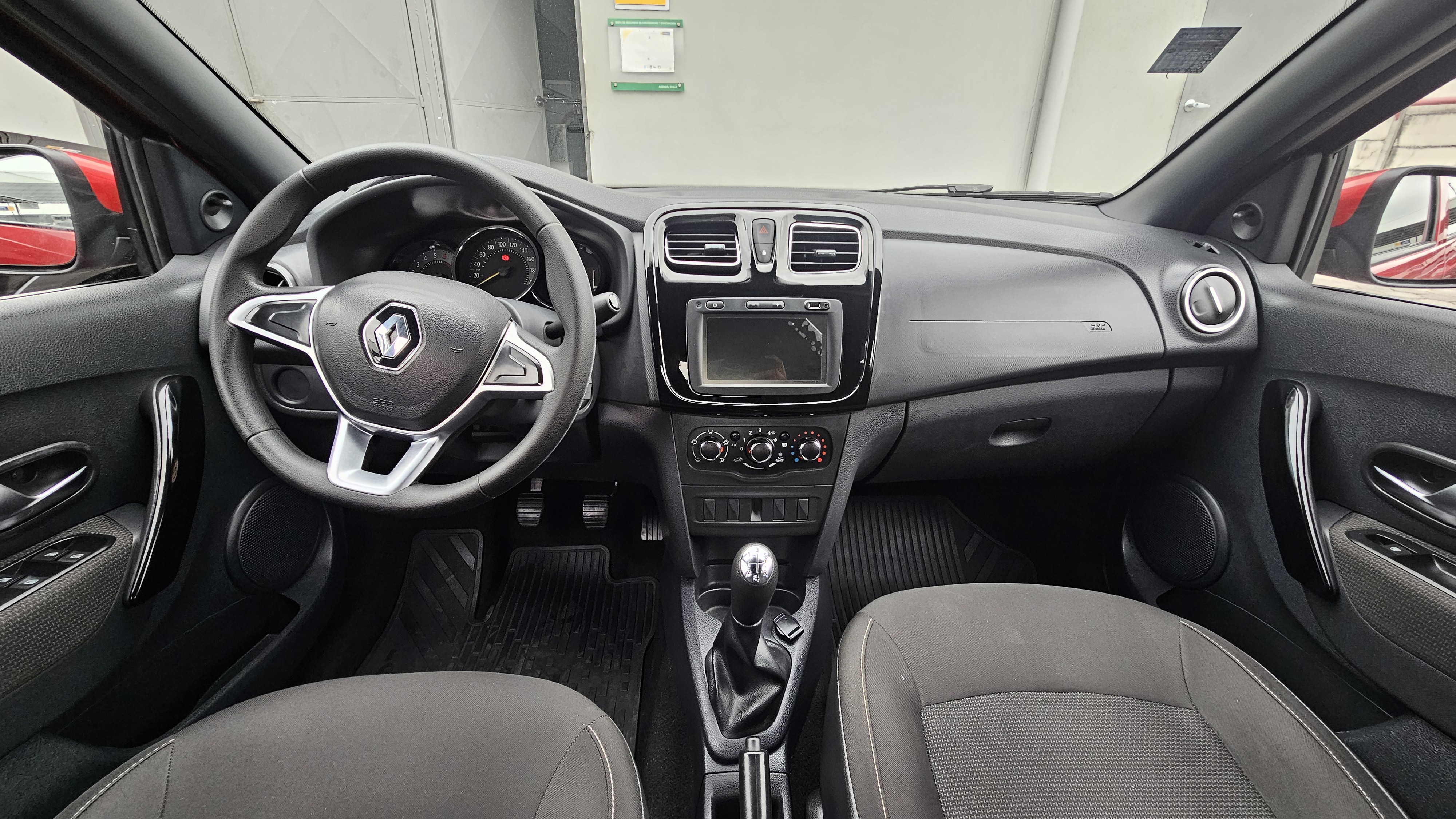 RENAULT - LOGAN ZEN FASE II AC 1.6 4P 4X2 TM - 2023 - Image 8