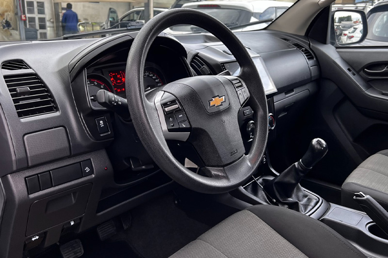 CHEVROLET - D-MAX CRDI HI RIDE AC 2.5 CD 4X2 TM DIESEL - 2023 - Image 5