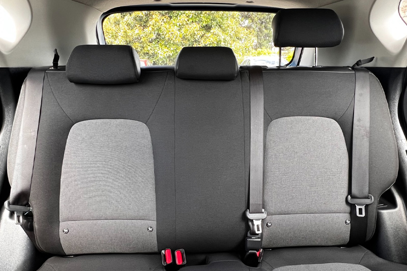 KIA - SONET LX STD AC 1.5 5P 4X2 TM - 2023 - Image 7