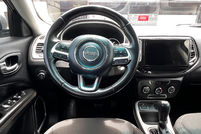 JEEP - NEW COMPASS LONGITUDE AC 2.4 5P 4X2 TA - 2018 - Image 10